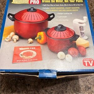Red Pasta Pro Cooking Set